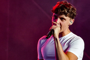 От Венеры и Юпитера до души и спальни: в чем феномен Вани Дмитриенко