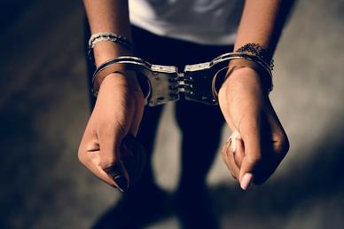 За мат на улице россиянам грозит 15 суток ареста или штраф