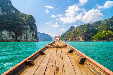 ОАЭ и Таиланд стали самыми популярными направлениями у россиян весной