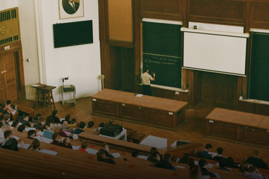 Рособрнадзор вынес предостережения 11 вузам по всей стране