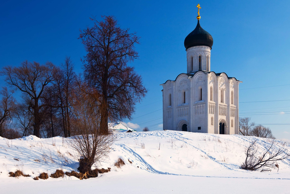 Крещение в 2026 году: почему мы ходим купаться в проруби?