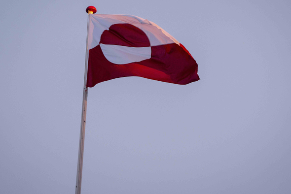 «Кусок льда» за сотни миллионов долларов: сколько стоит Гренландия?