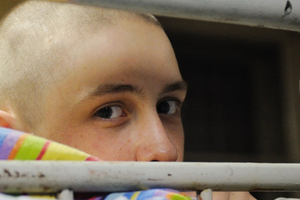 Рехабы в серой зоне: как спасение от зависимости стало бизнесом без правил