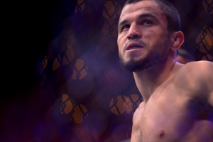 Возвращение брата Хабиба, главная красотка UFC и титульник тяжеловесов: превью турнира в Абу-Даби