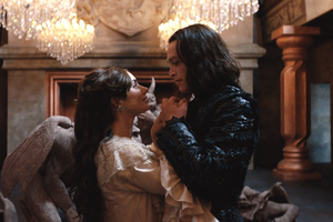 Любовь и боль: что известно о «Дракуле» от Люка Бессона