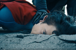 Лысый Николас Холт и песик Крипто: каким получился новый «Супермен»