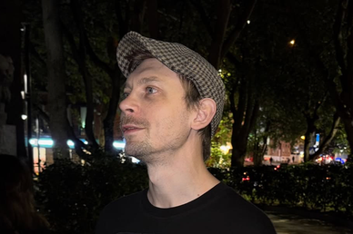 ФНС заблокировала счета фронтмена группы «Порнофильмы» Котлярова