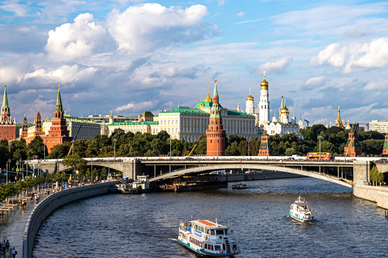 Совфед одобрил закон о проверке возраста покупателя алкоголя и табака через MAX