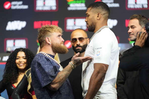 Джейк Пол и Энтони Джошуа сразятся в Майами. Сколько они заработают за бой?