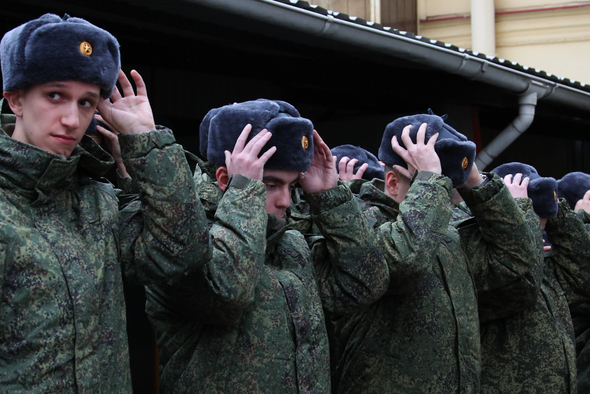 Штраф за неявку по повестке в военкомат в 2026 году: кому и сколько грозит