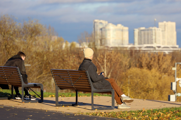 Снег, слякоть или солнце? Какой будет погода в ноябре 2025 года в Москве и Санкт-Петербурге