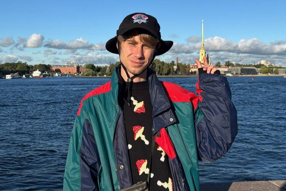 Жириновский в панк-группе и непостоянный Деймон Албарн: как Коля Редькин стал мемом