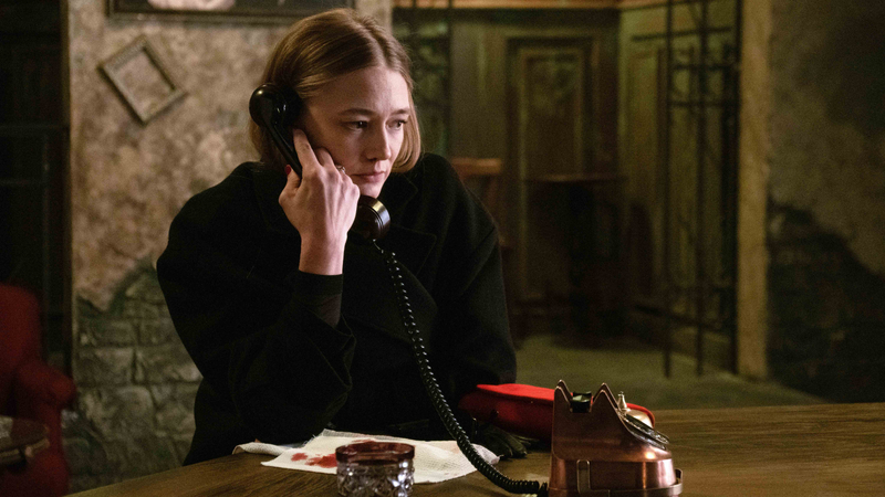 Оксана Акиньшина в сериале «Бар “Один звонок”»/«Кинопоиск»