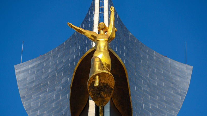 Стела «Освободителям Ростова» на Театральной площади. Эрик Романенко/ТАСС