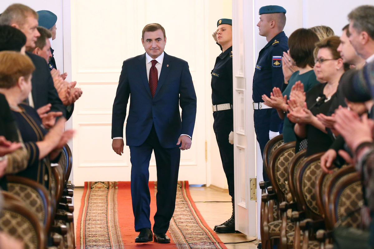 Инаугурация Дюмина на пост губернатора Тульской области в 2016 году. Фото: Александр Рюмин/ТАСС