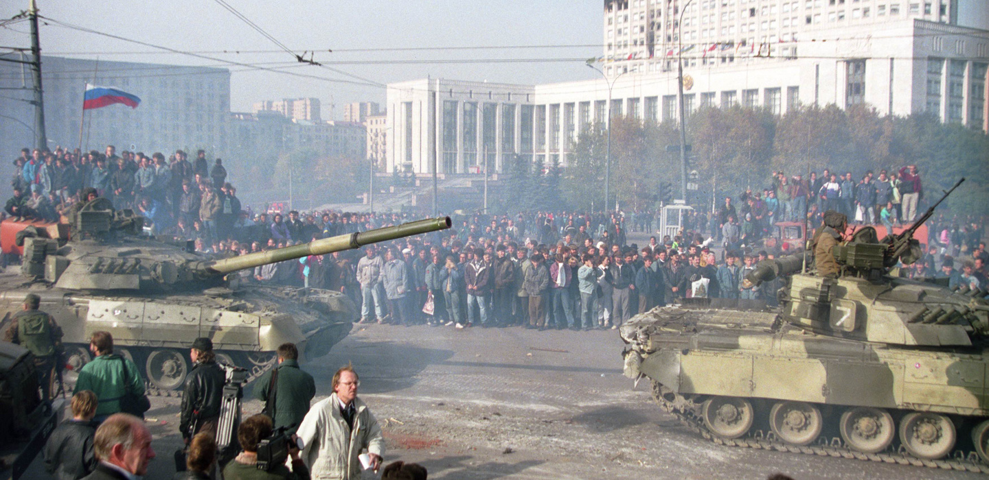 30 лет назад в Москве расстреляли Белый дом