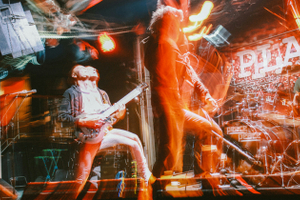 От кричащих 90-х к нынешнему застою: почему музыка оказалась в тупике