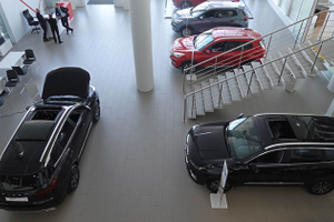 Без колес: как ажиотаж на иномарки породил десятки мошеннических схем