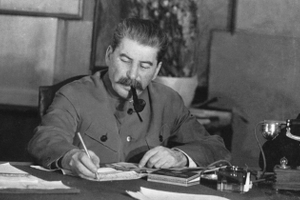 Диктатор-тиран или великий вождь: кем все-таки был Иосиф Сталин?
