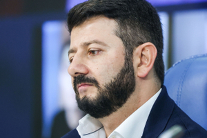 Шоумен, шахматист, медиаменеджер: кого ЕС обложил санкциями?