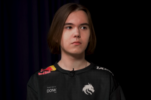 Donk — новый король CS2! Как 17-летний россиянин уничтожает оппонентов на про-сцене?