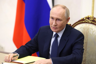 Путин назвал результативной работу Центробанка по снижению инфляции
