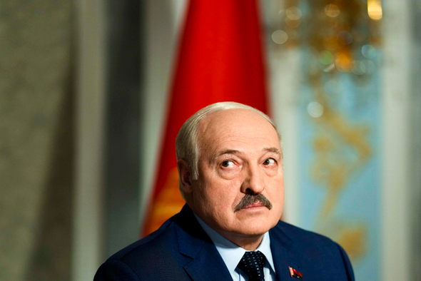 Лукашенко вновь баллотируется на пост президента Белоруссии. А так можно?