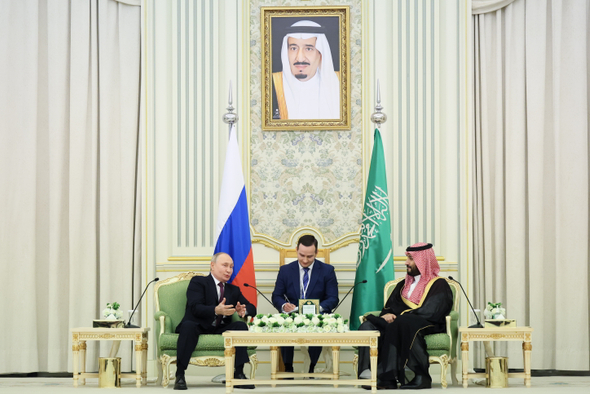 «Многовекторное сотрудничество» назло США: как складываются отношения РФ и Саудовской Аравии?