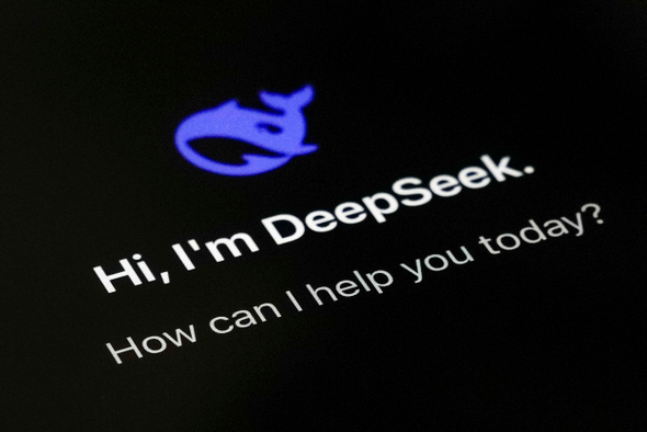 Революция или эволюция: что за нейросеть DeepSeek, которая обвалила американские рынки? 