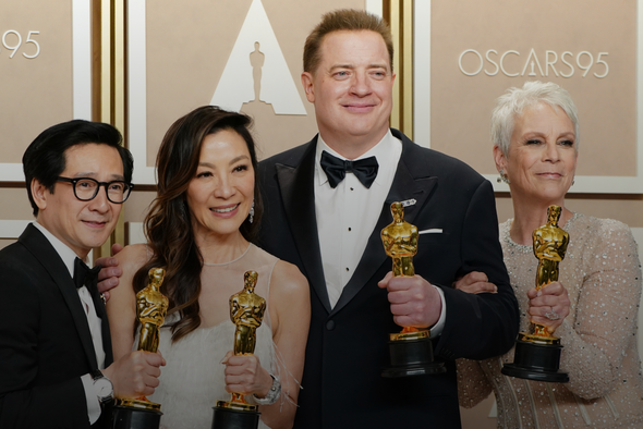 От Куана до Фрейзера: как сила воли сделала из забытых актеров лауреатов «Оскара-2023»