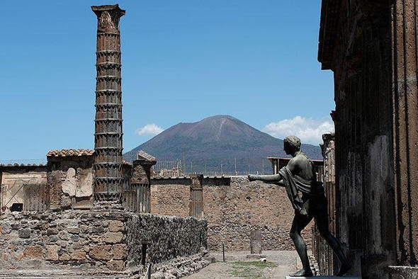 В Помпеях обнаружили тела двух жертв извержения Везувия, случившегося около двух тысяч лет назад