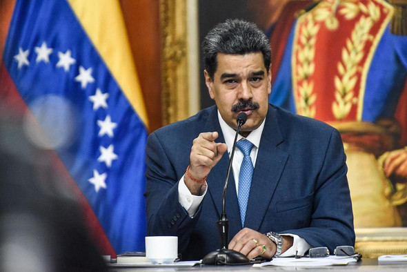 Президент Венесуэлы раскрыл личный номер и призвал добавлять себя в чаты