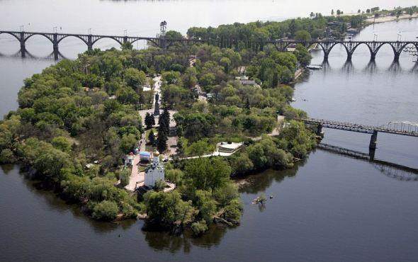 РПЦ просит у властей Петербурга передать им во владение весь Монастырский остров