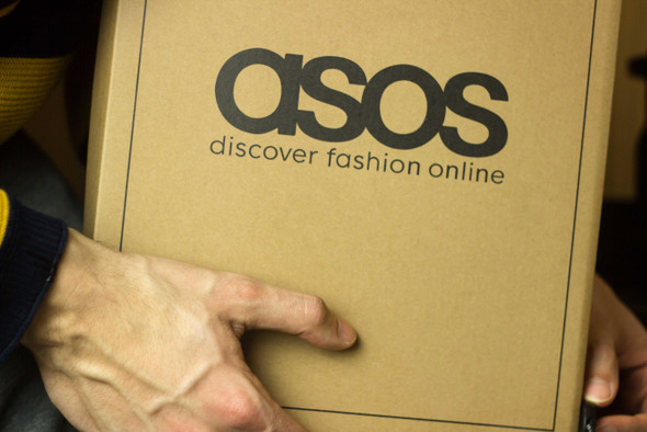 Интернет-магазин ASOS обвинили в пропаганде насилия