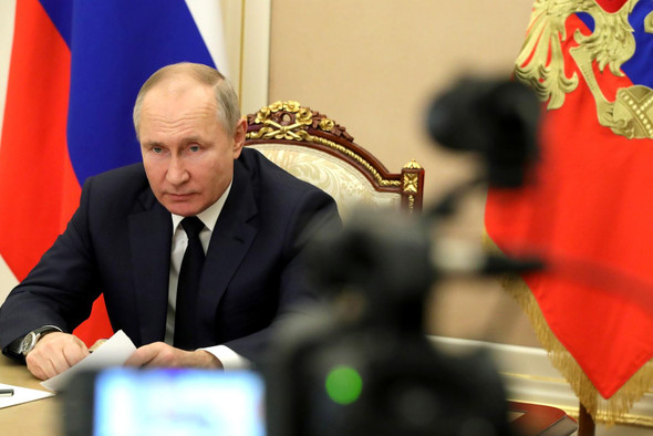 Журналисты «слили» содержание закрытой встречи Путина с главредами российских СМИ. В Кремле возмутились утечкой