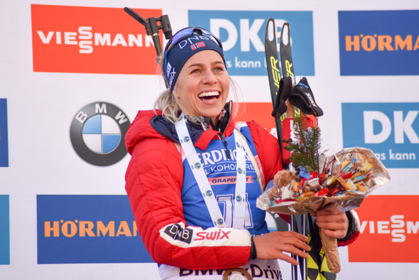 Норвежская биатлонистка Тириль Экхофф завоевала золото на чемпионате мира