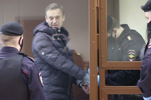 Началось третье слушание по делу Навального о клевете на ветерана 
