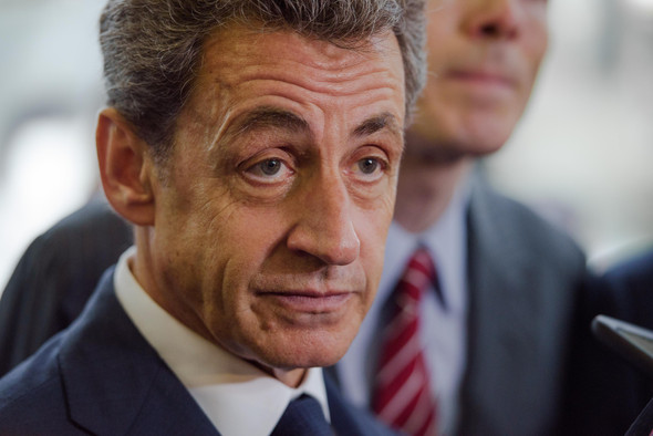 Бывшего президента Франции Саркози приговорили к трем годам тюрьмы