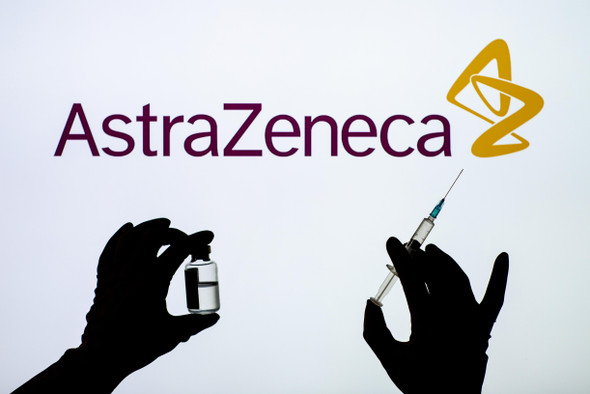 Несколько европейских стран остановили вакцинацию AstraZeneca