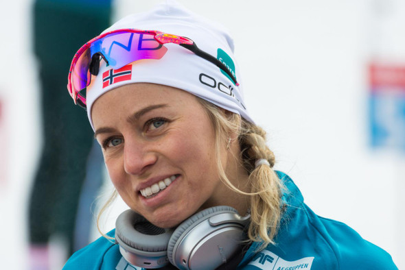 Норвежка Экхофф победила в спринте на этапе Кубка мира по биатлону