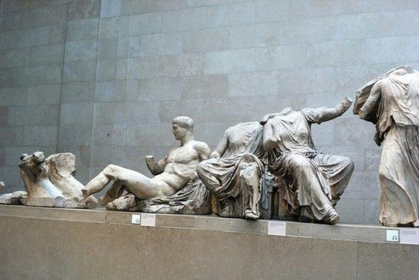 Великобритания и Греция продолжают спор из-за скульптур Парфенона