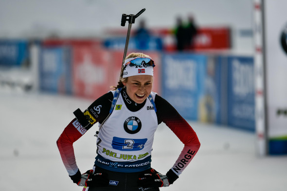 Норвежская биатлонистка Тандревольд победила в масс-старте на этапе Кубка мира