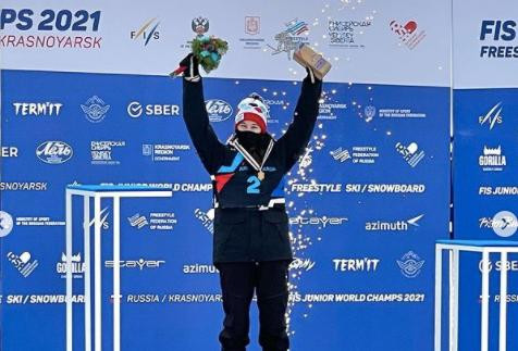 Орлова завоевала золото на юниорском чемпионате мира по фристайлу