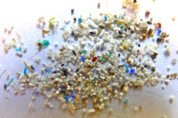 Микропластик в океане теперь можно отследить со спутника