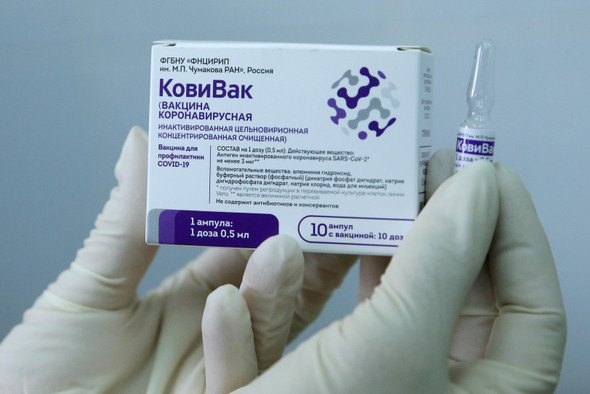 «КовиВак» второй раз за неделю закончился в Москве. Почему вокруг вакцины такой ажиотаж? 