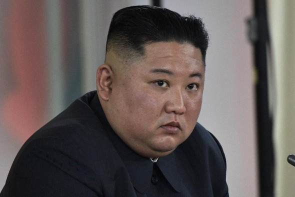 Ким Чен Ын похудел и не на шутку встревожил жителей КНДР — а заодно и весь мир