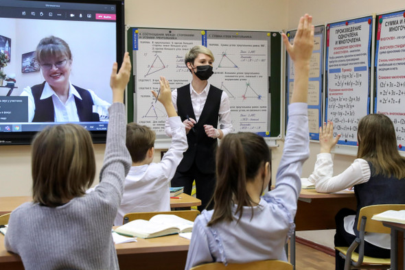 В российских школах введут финансовую грамотность. Что именно изменится?