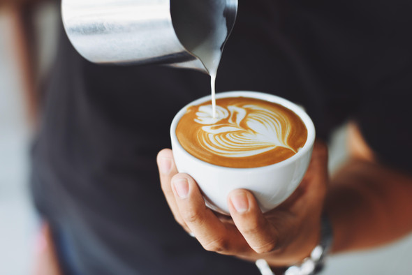 Ученые опровергли миф о том, что кофе повышает риск аритмии