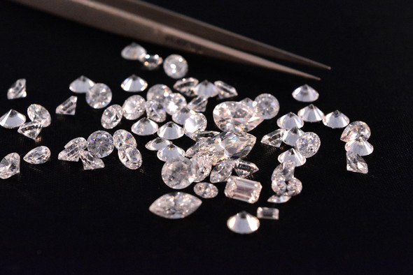 В Китае изобрели стекло, которое может поцарапать алмаз