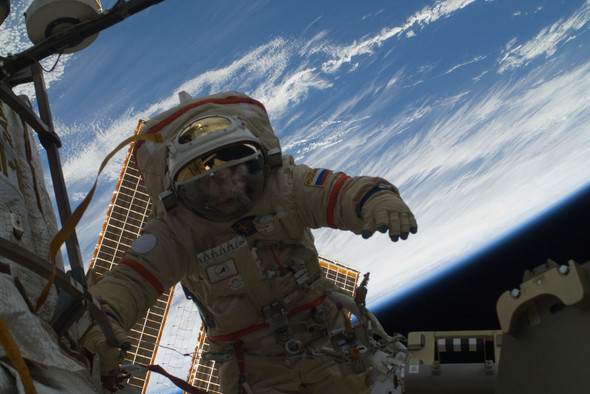 Вечером 3 сентября российские космонавты выйдут в открытый космос